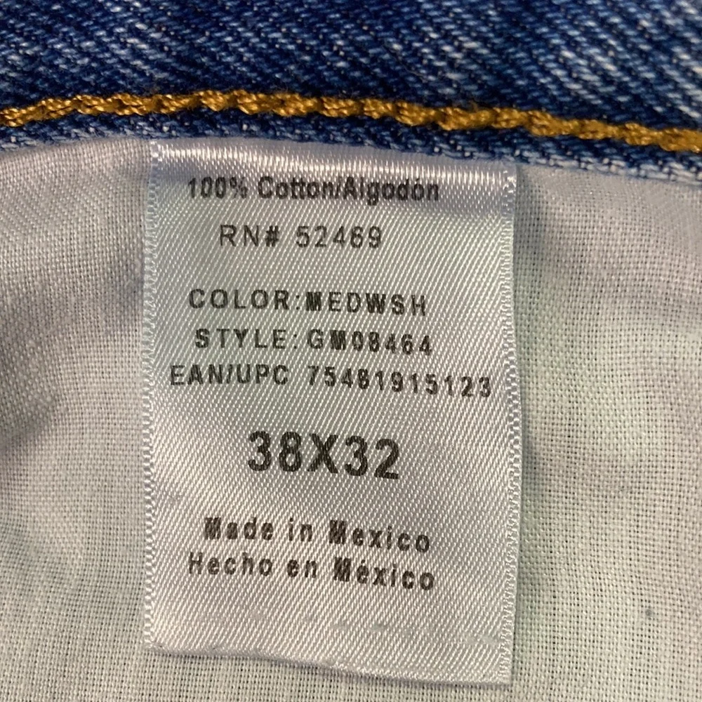 Men’s denim blue jeans. Size 38x32 - Picture 3 of 4